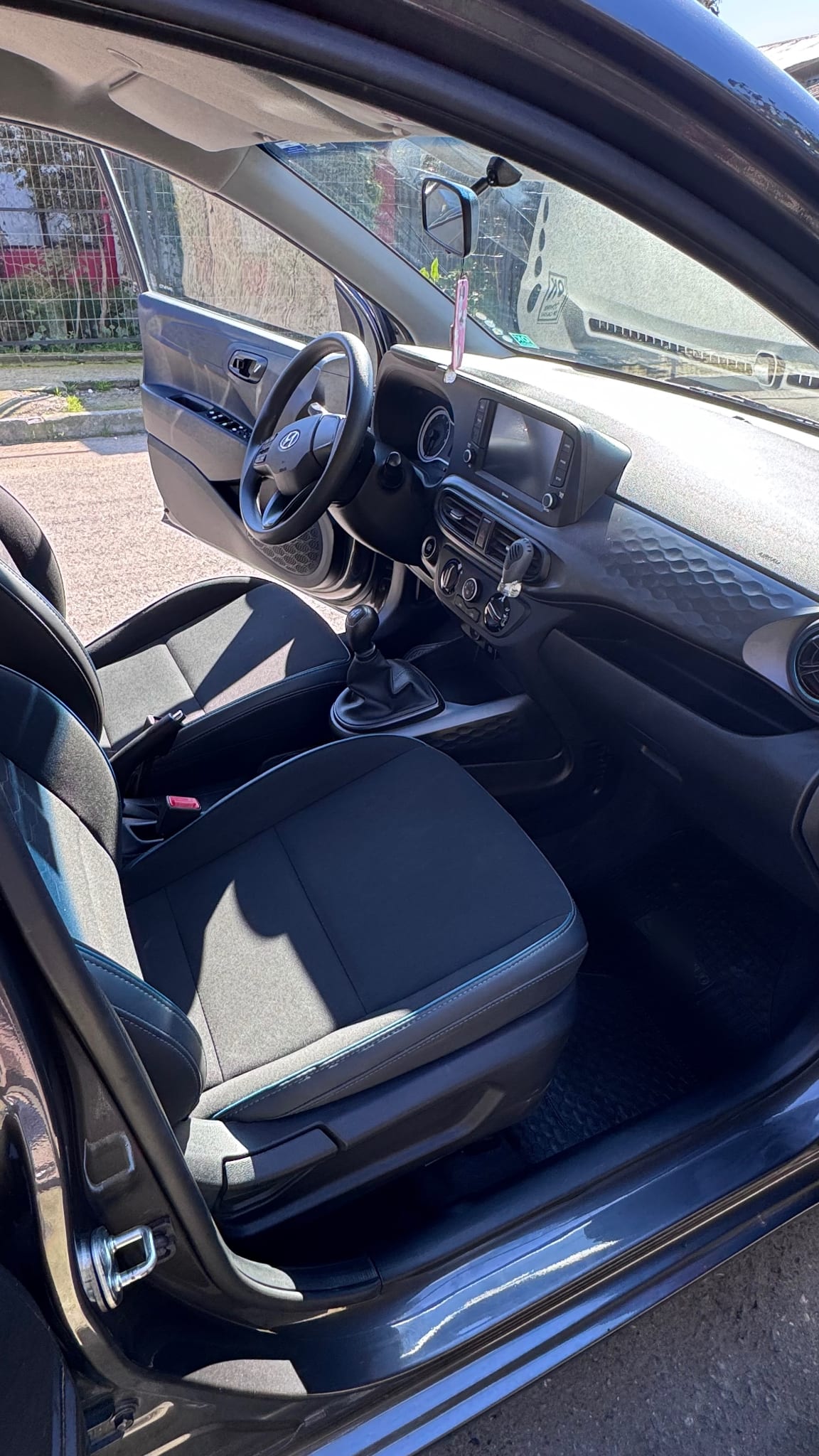 HYUNDAI GRAND I-10 1.2 Ai3 Sdn Value Mt año 2023