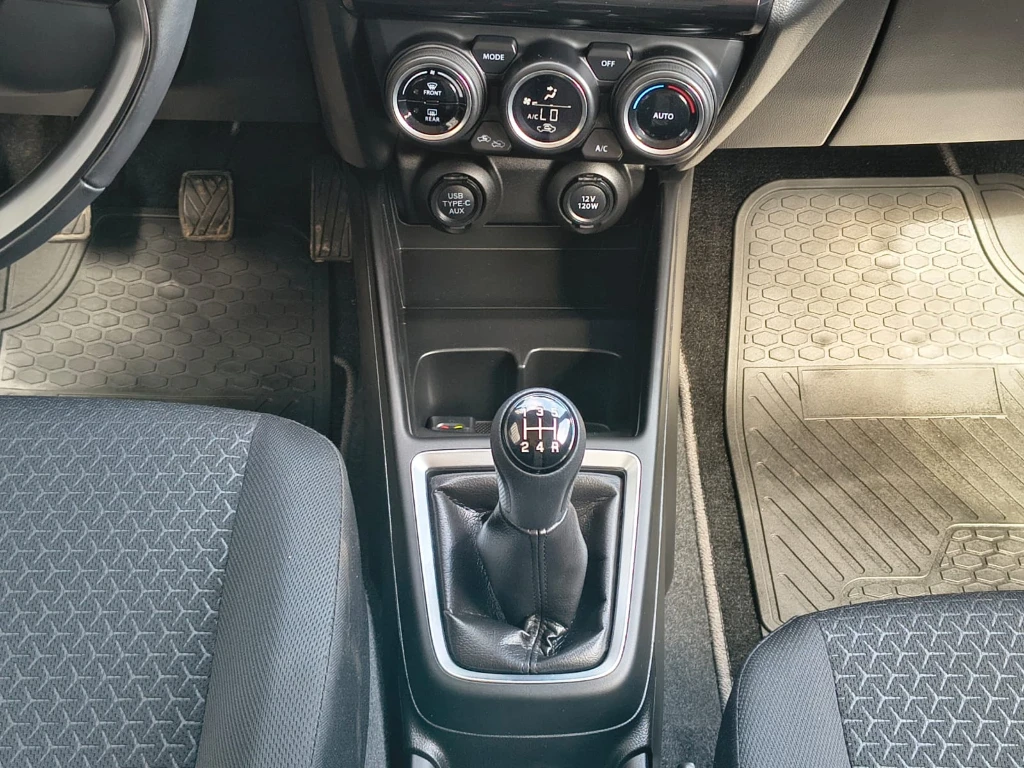 Suzuki Swift 1.2 Glx Plus año 2024