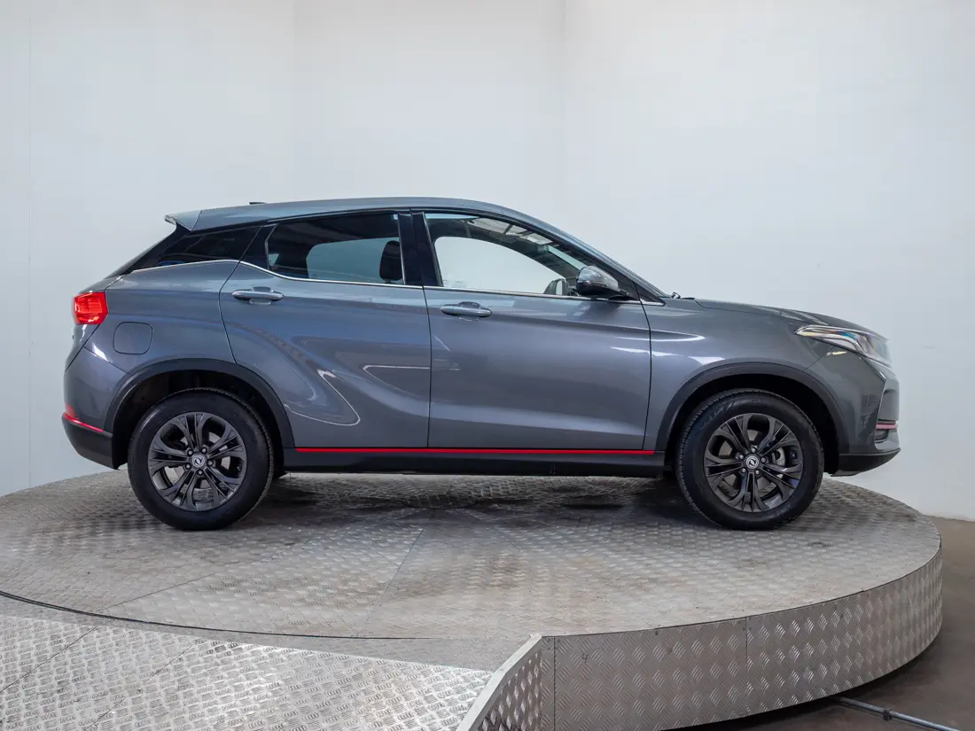 Dongfeng 500 Luxury 1.5 Cvt año 2023