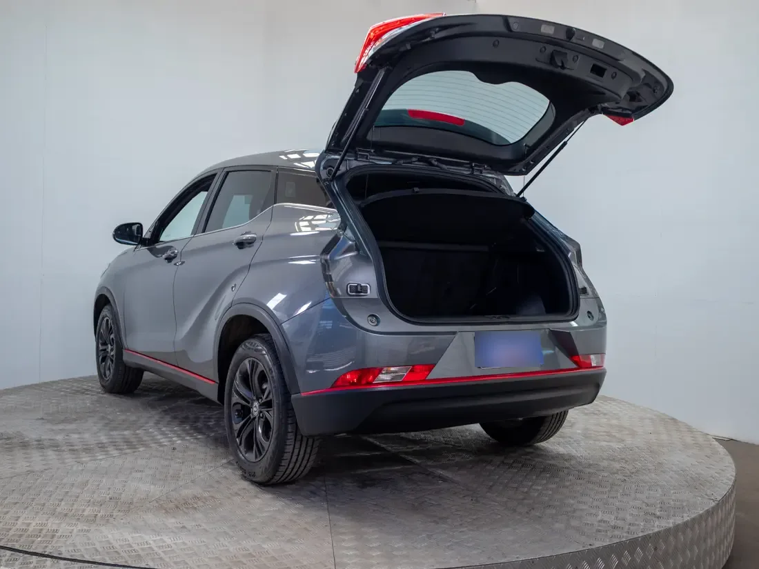 Dongfeng 500 Luxury 1.5 Cvt año 2023