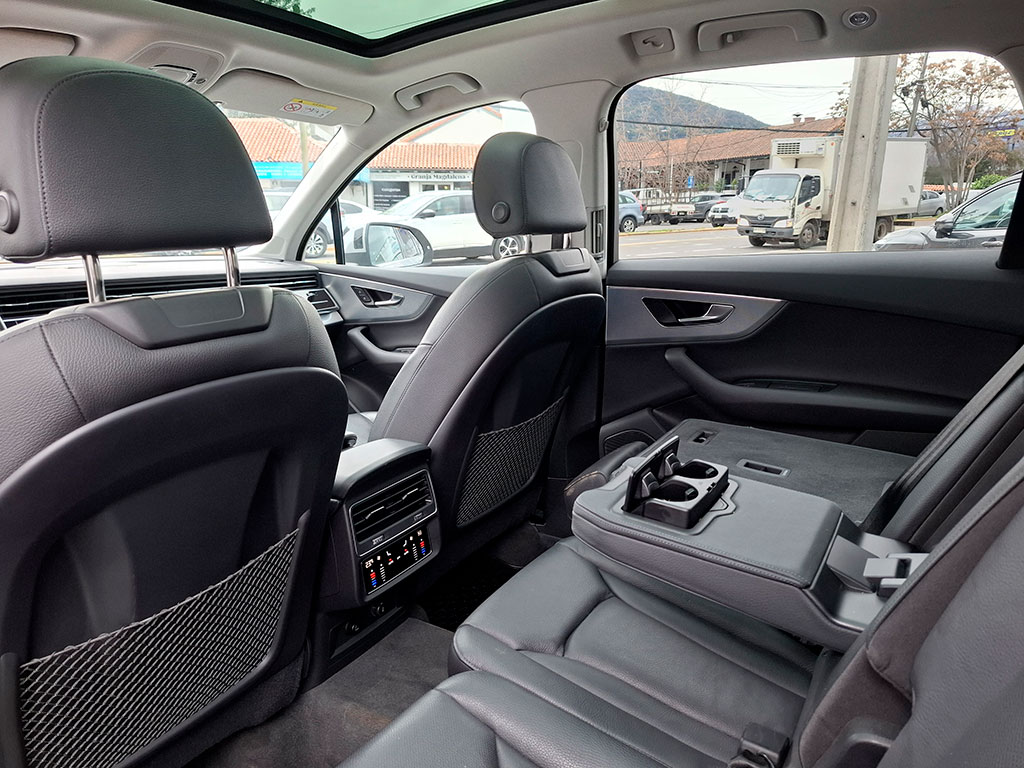 Audi Q7 55 Tfsi Quattro 3.0 S Line año 2023