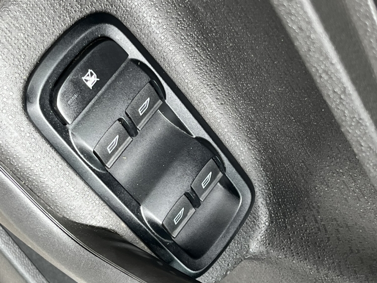Ford Fiesta Titanium 1.6 año 2017