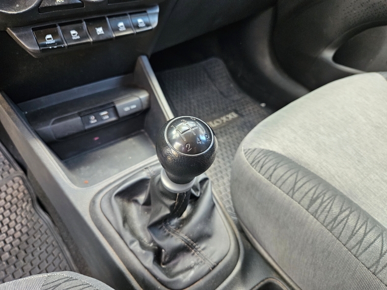 Kia Soluto 1.4 Ex Full Mt año 2024