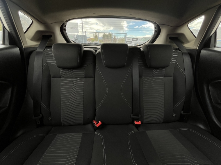 Ford Fiesta Titanium 1.6 año 2017