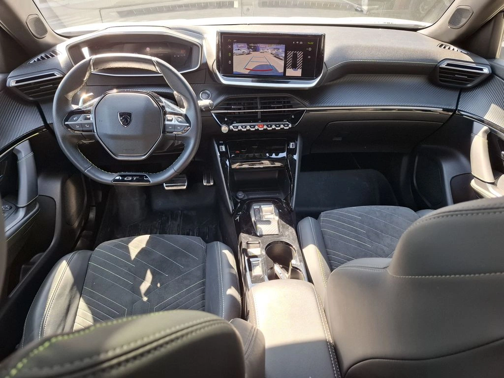 Peugeot 2008 Blue Hdi 130 Gt año 2024