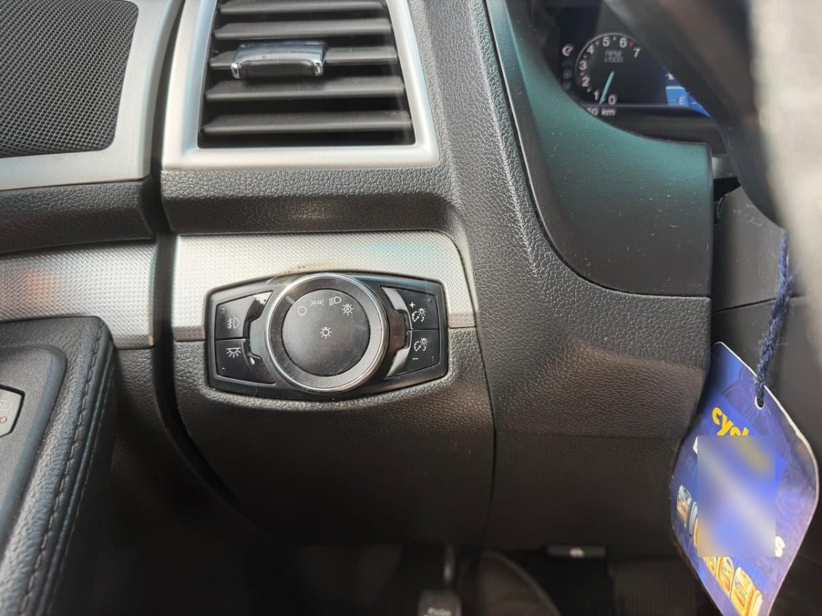 Ford Explorer 4x2 At 3.5 3 Corridas año 2014