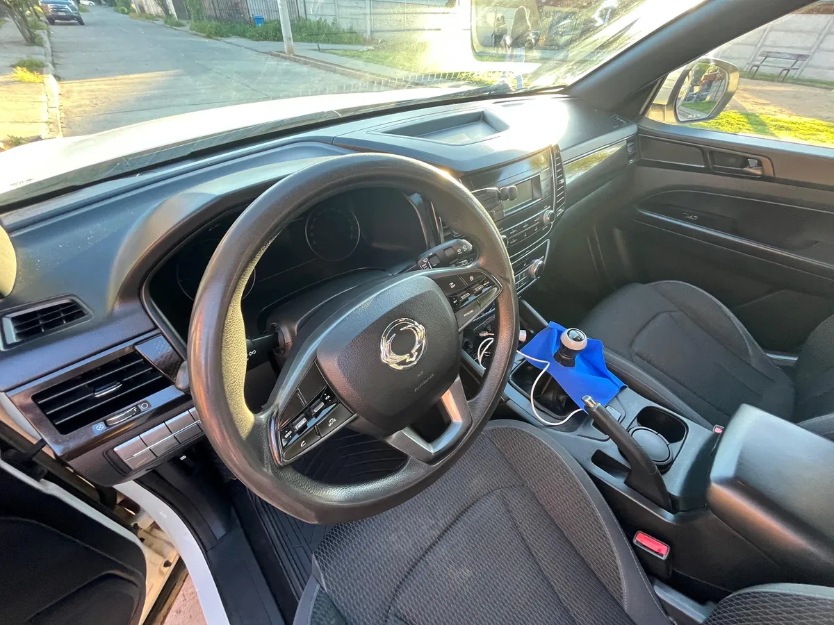 SSANGYONG MUSSO GRAND 2.2 Glx Mt Diesel año 2021