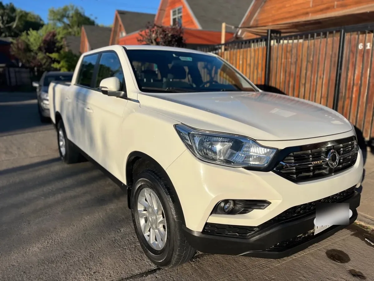 SSANGYONG MUSSO GRAND 2.2 Glx Mt Diesel año 2021