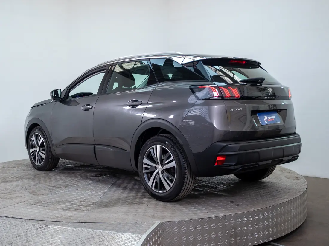 Peugeot 3008 3008 1.2 Active Pack Puretech 130 Mt año 2021