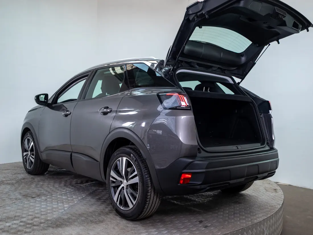 Peugeot 3008 3008 1.2 Active Pack Puretech 130 Mt año 2021