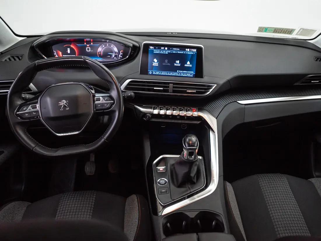 Peugeot 3008 3008 1.2 Active Pack Puretech 130 Mt año 2021