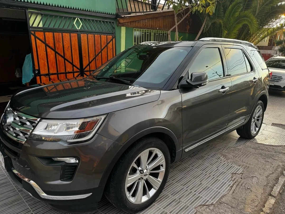 FORD EXPLORER 2.3 Limited At 4x4 año 2019