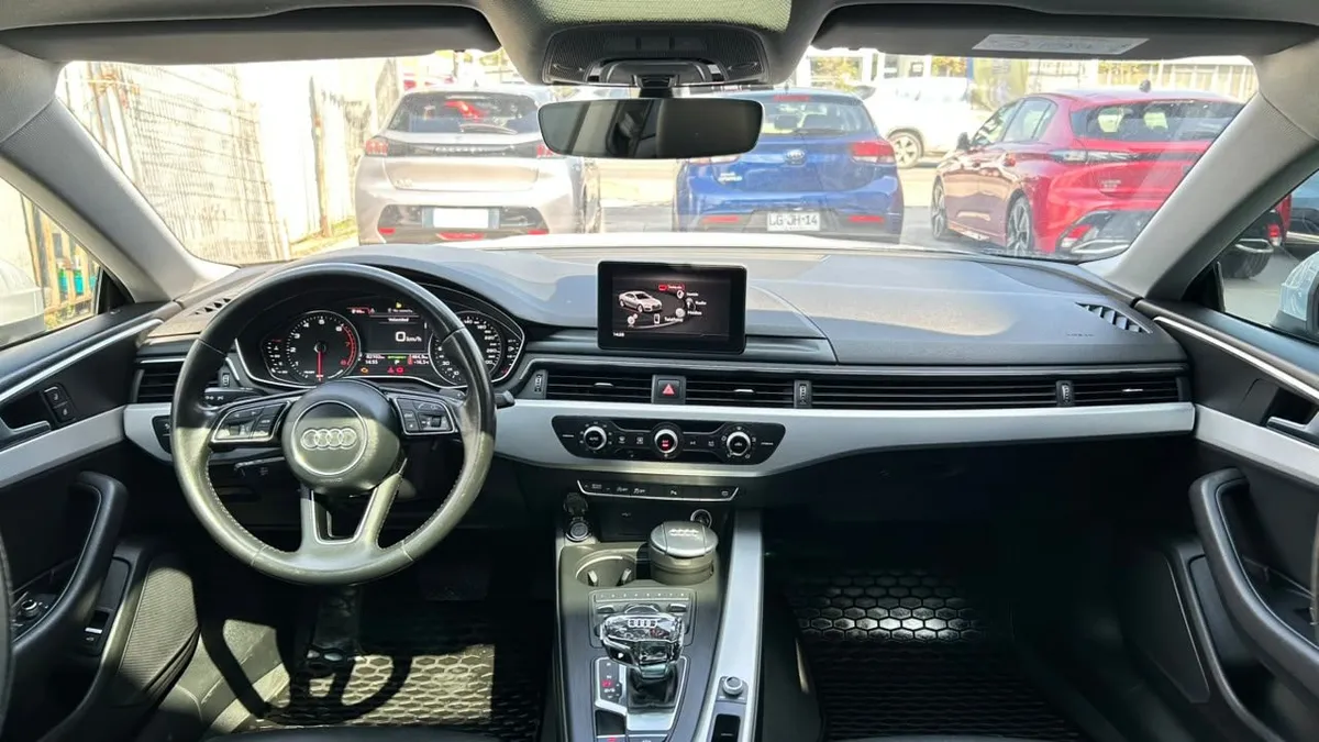 Audi A5 Coupe Sport 2.0 Tfsi At año 2018