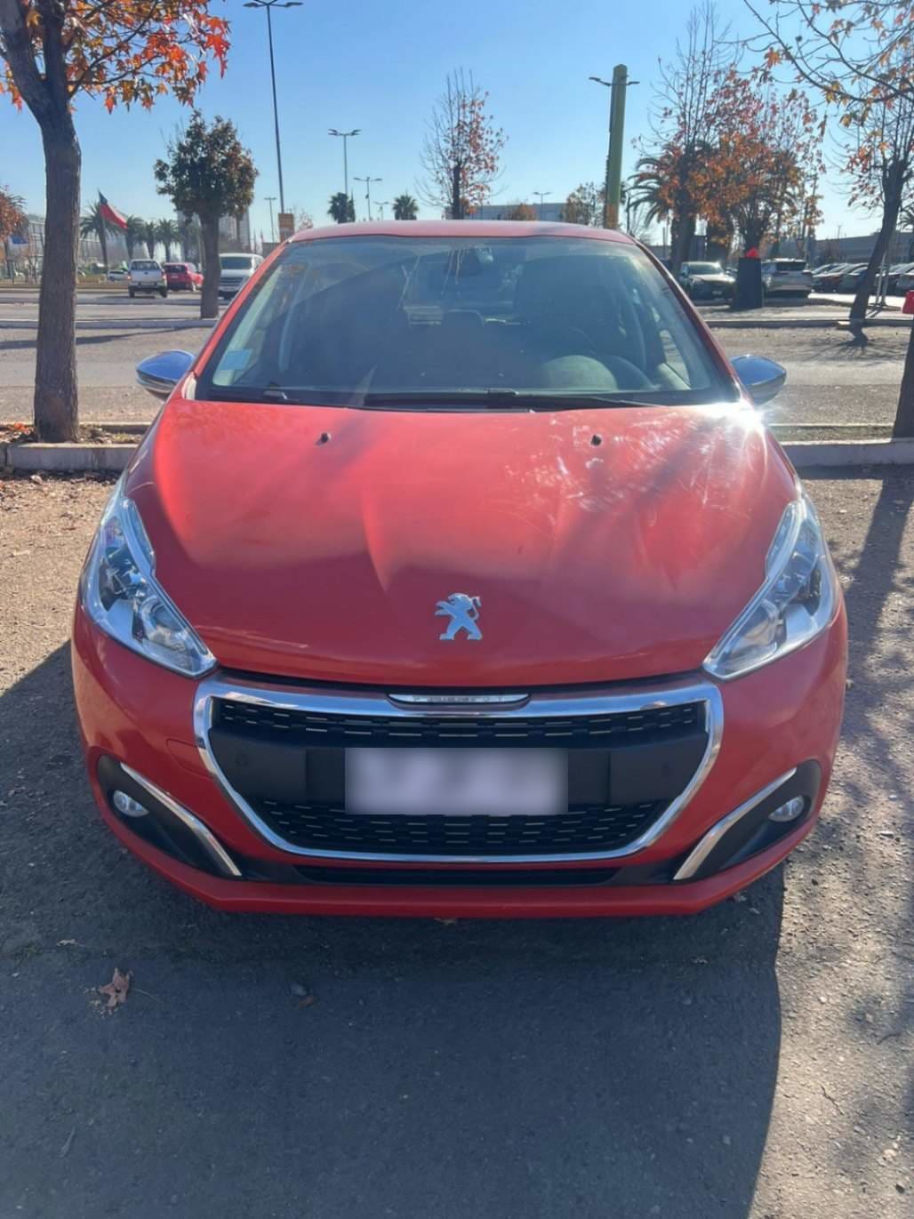 Peugeot 208 1.2 Signature Puretech 4x2 82 Mt5 5p año 2020
