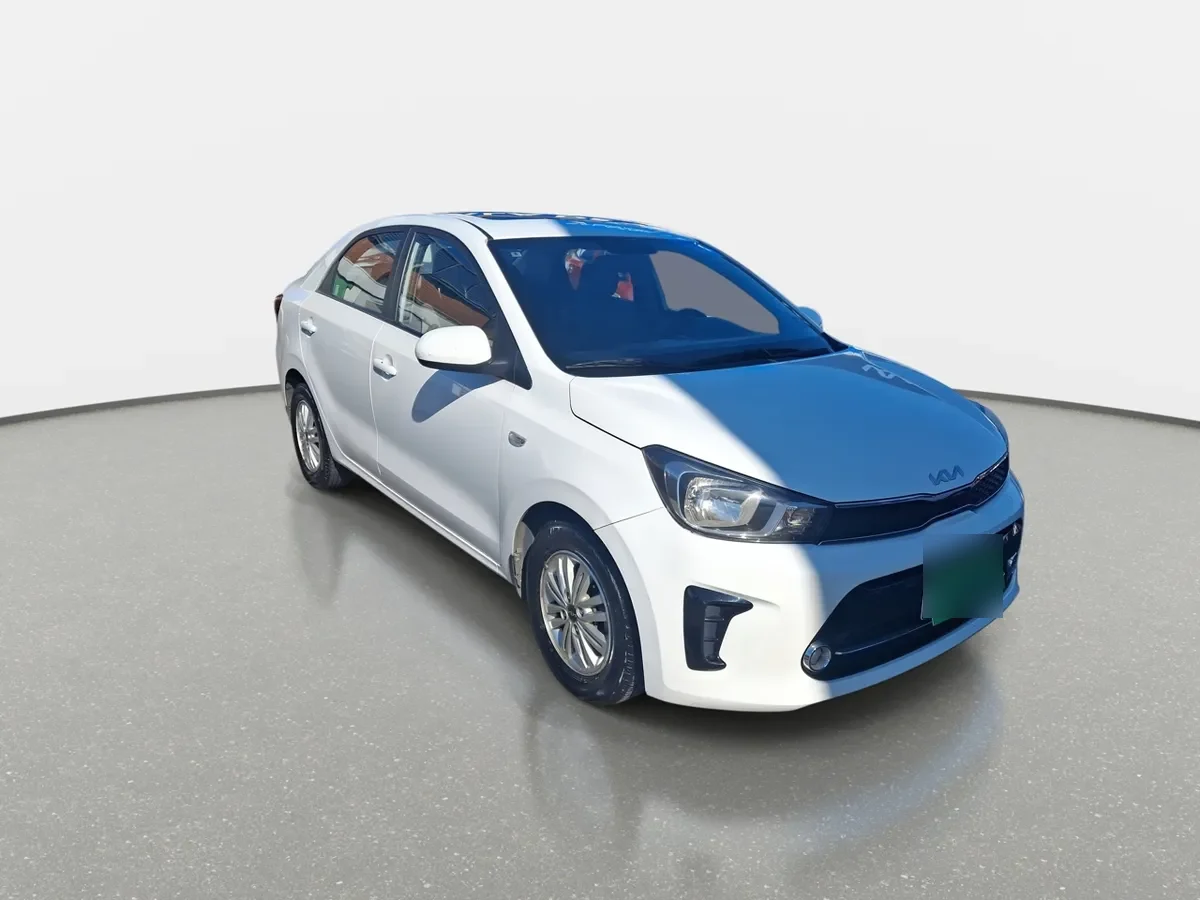 Kia Soluto 1.4 Ex Full 4x2 Srf Mt 4p año 2025