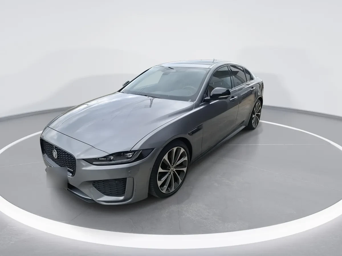 Jaguar Xe 2.0 R Dynamic S Rwd 4x2 250hp At 4p año 2024