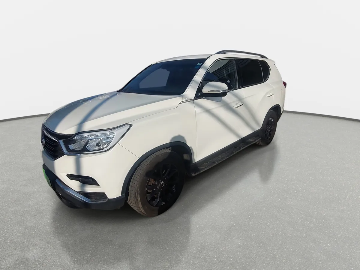 Ssangyong Rexton 2.2 Yrx201 Diesel 4x2 At 5p año 2018