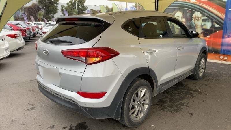 Hyundai Tucson 2.0 Gl Advance Nav 4x2 6mt 5p año 2017