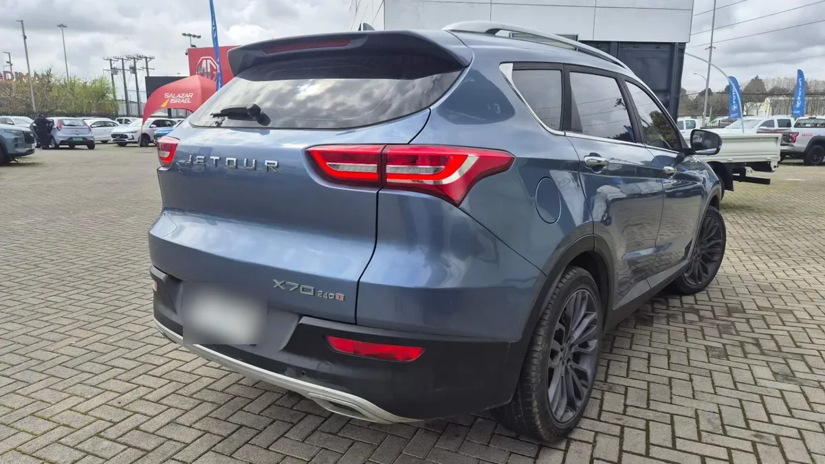 Jetour X70 1.5t Plus 4x2 At 5p año 2023