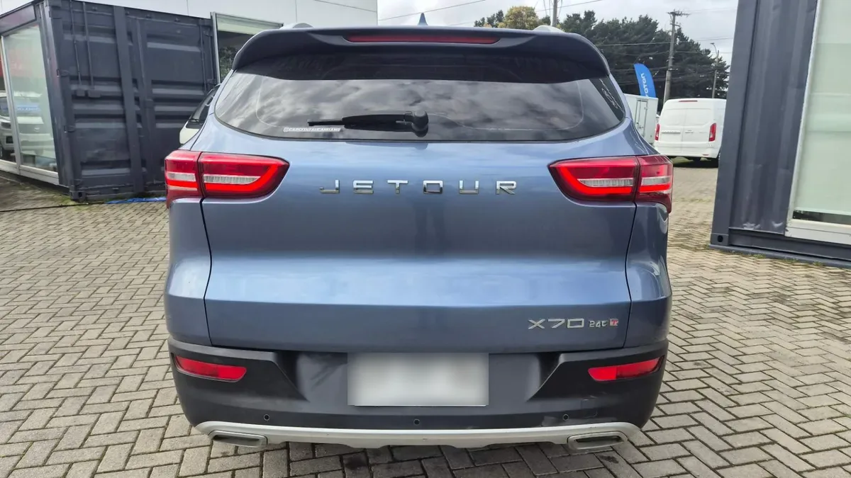 Jetour X70 1.5t Plus 4x2 At 5p año 2023