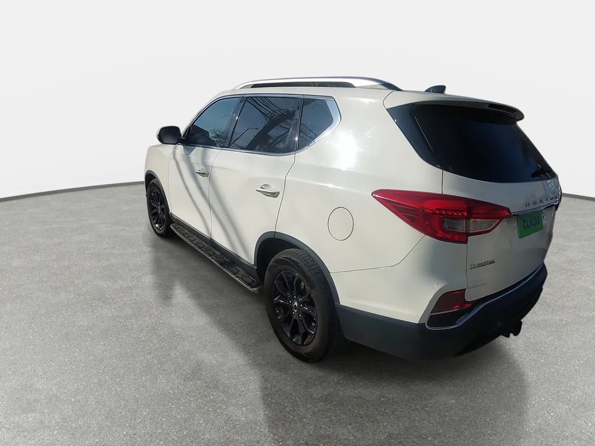 Ssangyong Rexton 2.2 Yrx201 Diesel 4x2 At 5p año 2018