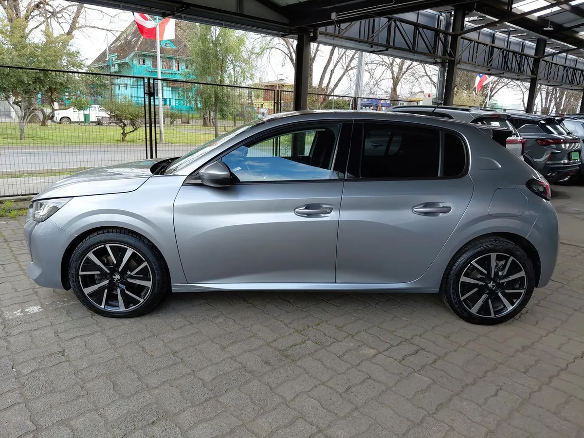Peugeot 208 1.2 Gt Puretech 4x2 130 Eat8 5p año 2021