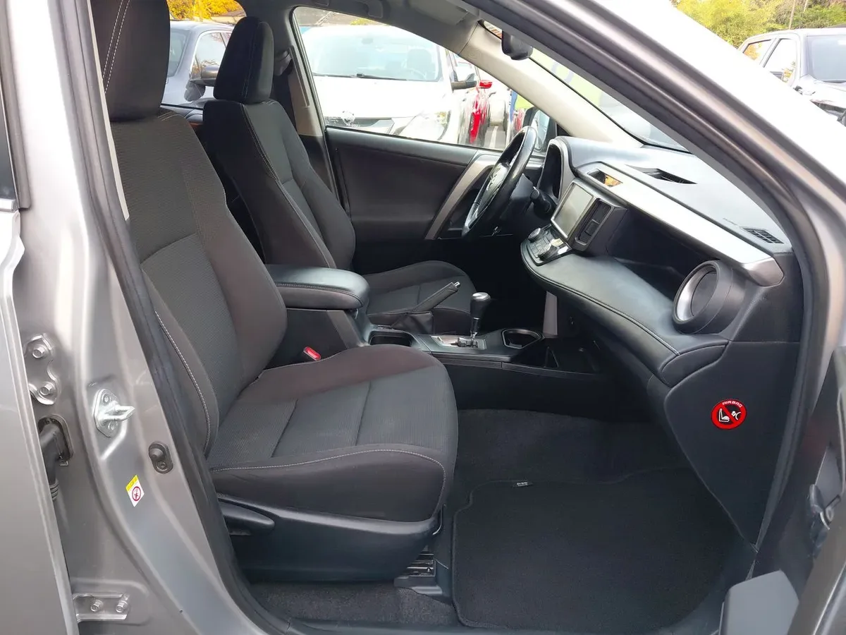 Toyota Rav 4 2.0 4x2 Super Lujo Cvt At 5p año 2019
