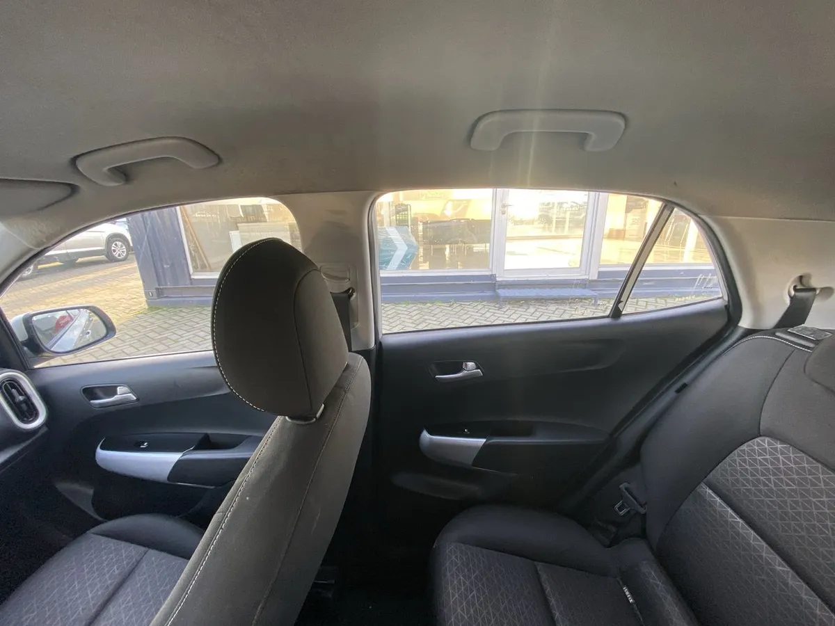 Kia Morning 1.0 Ex 4x2 Hb Abs 5mt 5p año 2022