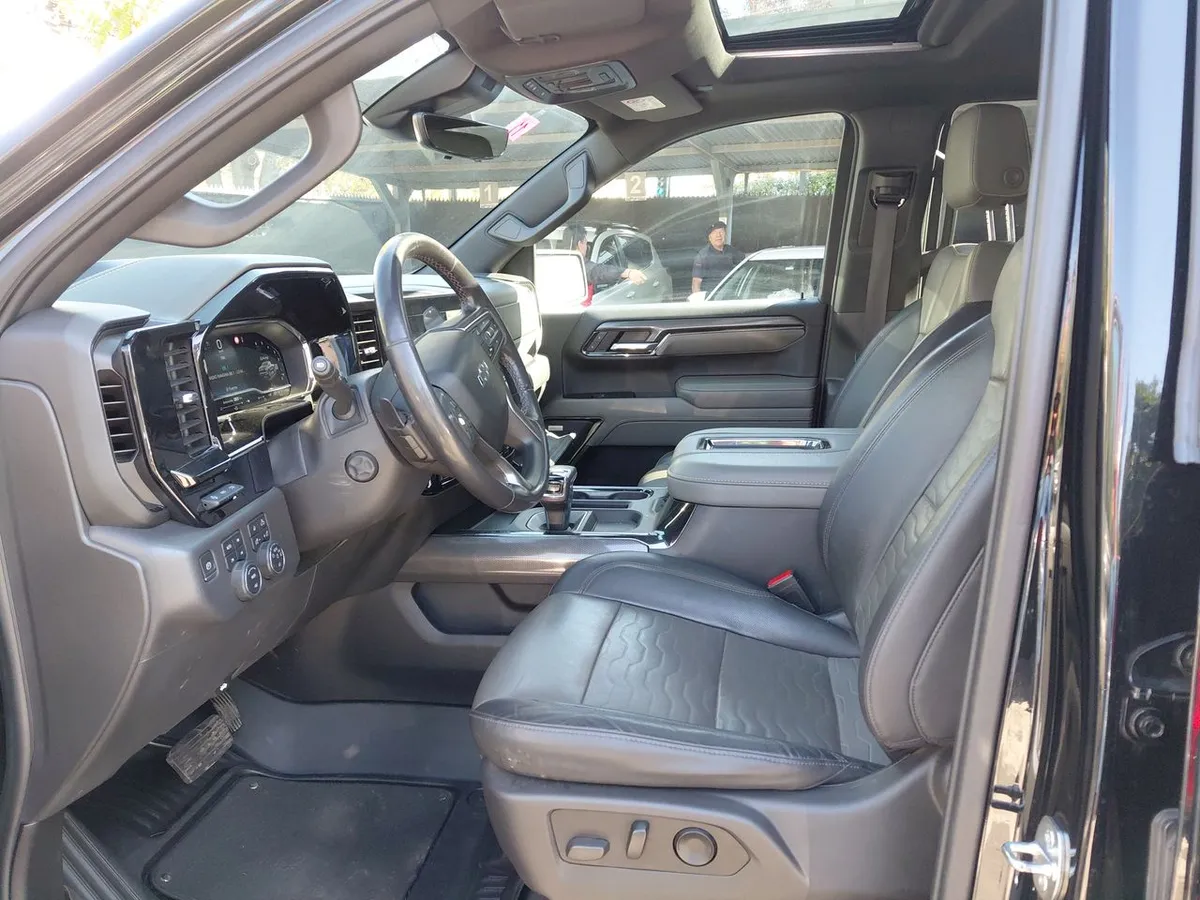 Chevrolet Silverado 6.2 Zr2 4x4 At 4p año 2023