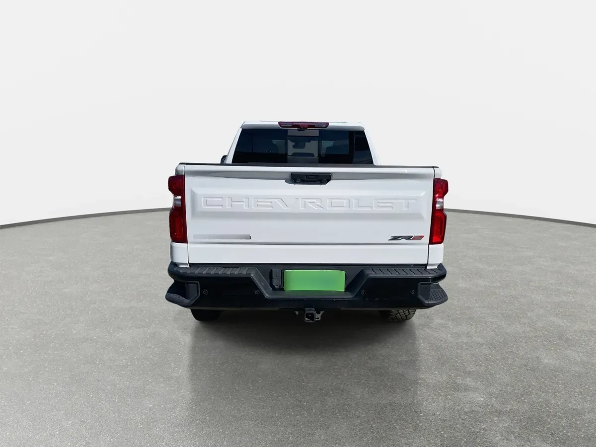 Chevrolet Silverado 6.2 Zr2 4x4 At 4p año 2023