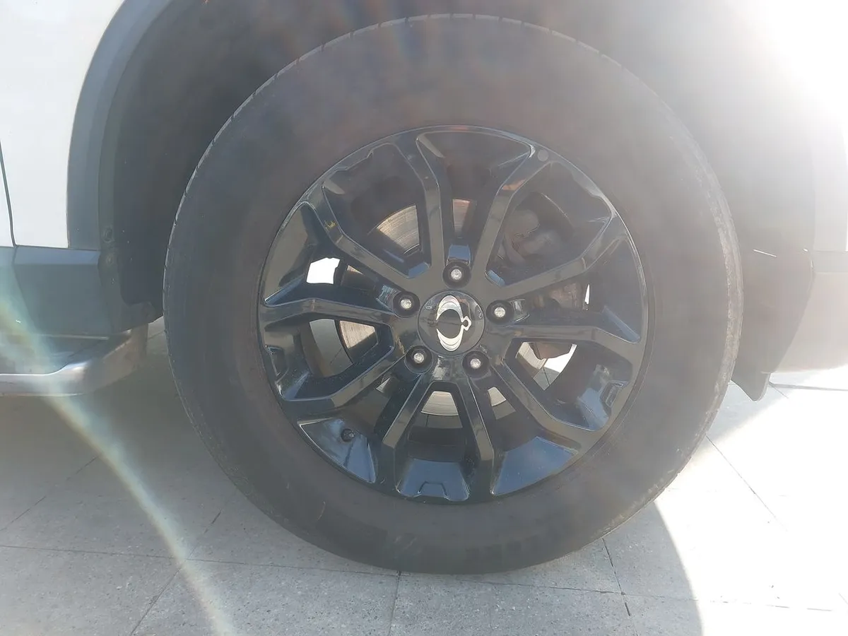 Ssangyong Rexton 2.2 Yrx201 Diesel 4x2 At 5p año 2018