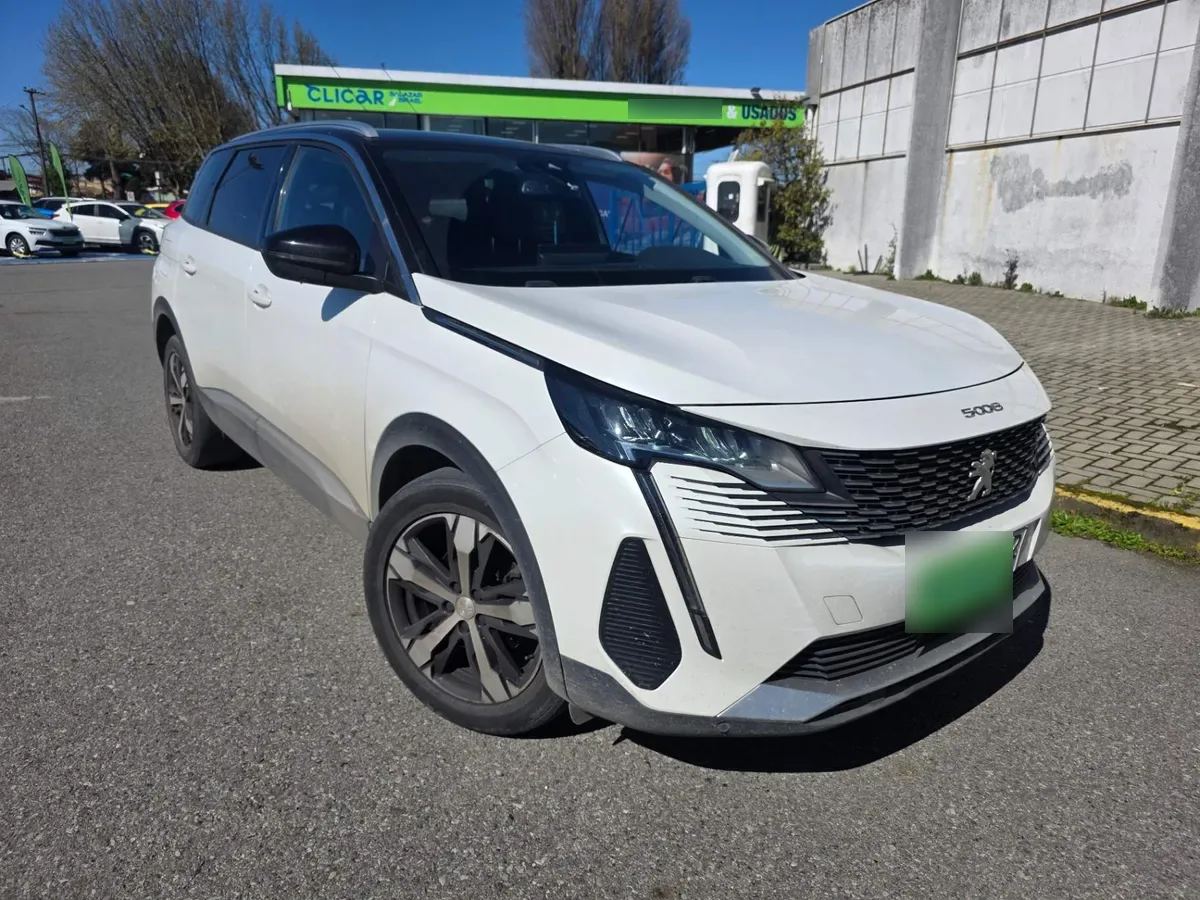 Peugeot 5008 1.6 Allure Thp 4x2 165 Eat6 5p año 2021
