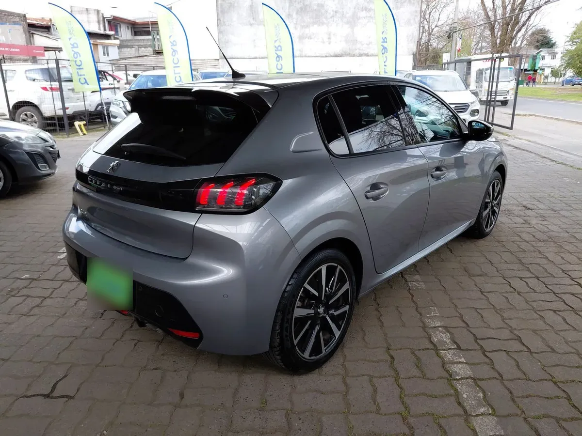 Peugeot 208 1.2 Gt Puretech 4x2 130 Eat8 5p año 2021