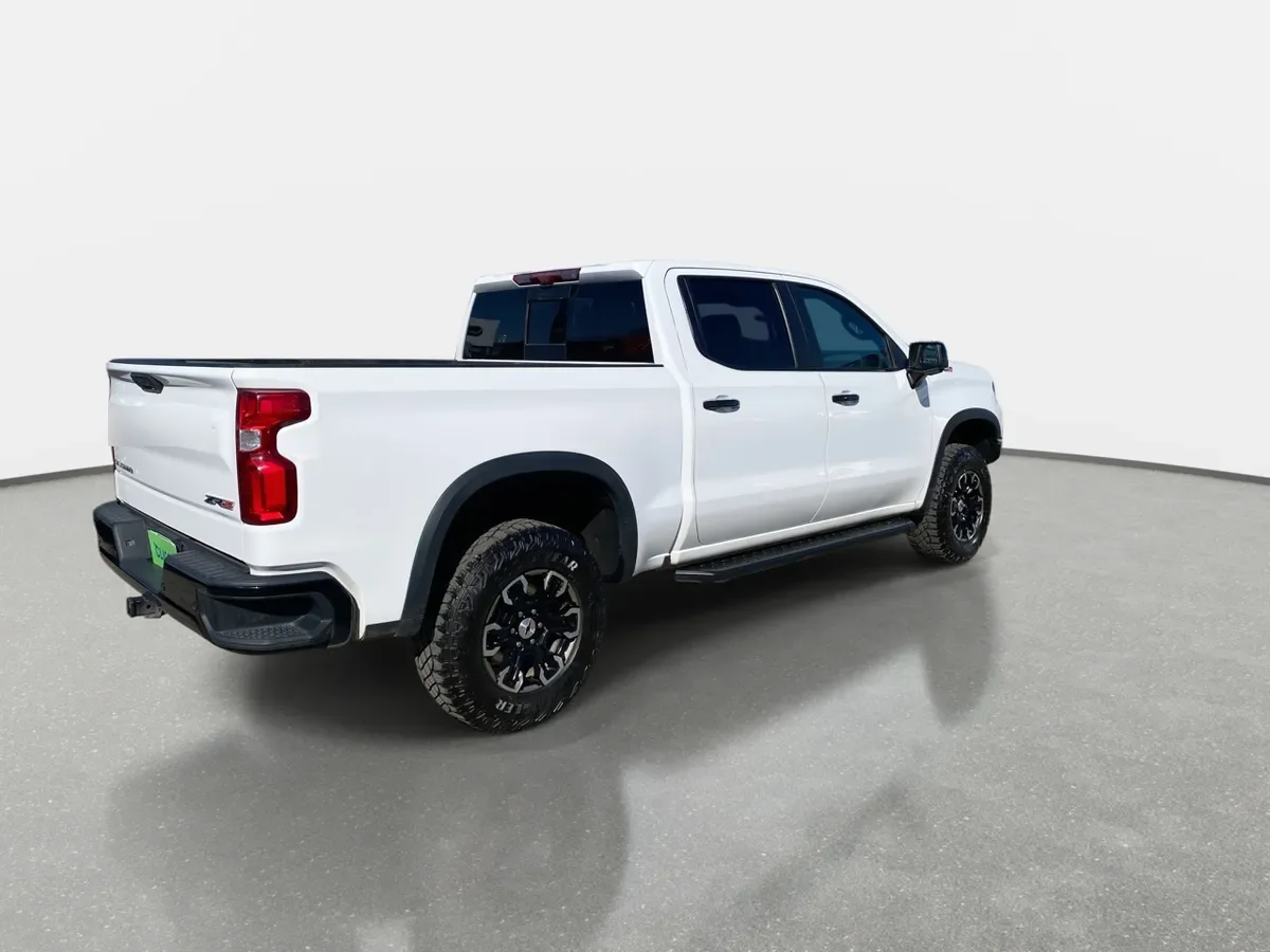 Chevrolet Silverado 6.2 Zr2 4x4 At 4p año 2023