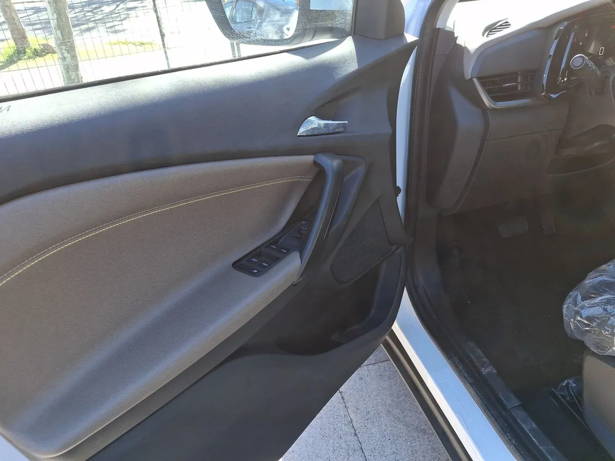 Chevrolet Tracker 1.2t Premier T 4x2 At 5p año 2026