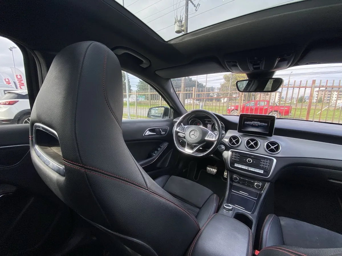 Mercedes-Benz Gla 250 2.0 4matic 4x4 At 5p año 2019