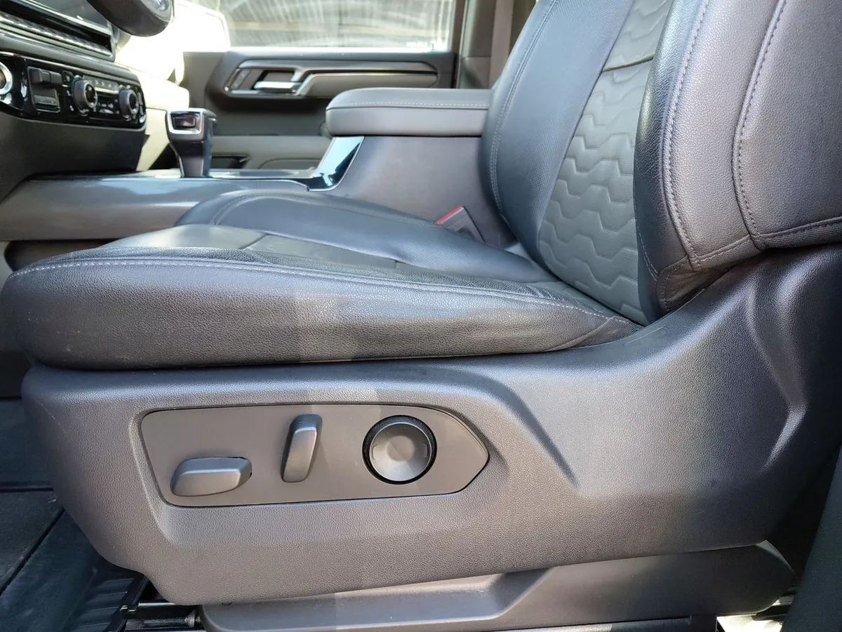 Chevrolet Silverado 6.2 Zr2 4x4 At 4p año 2023