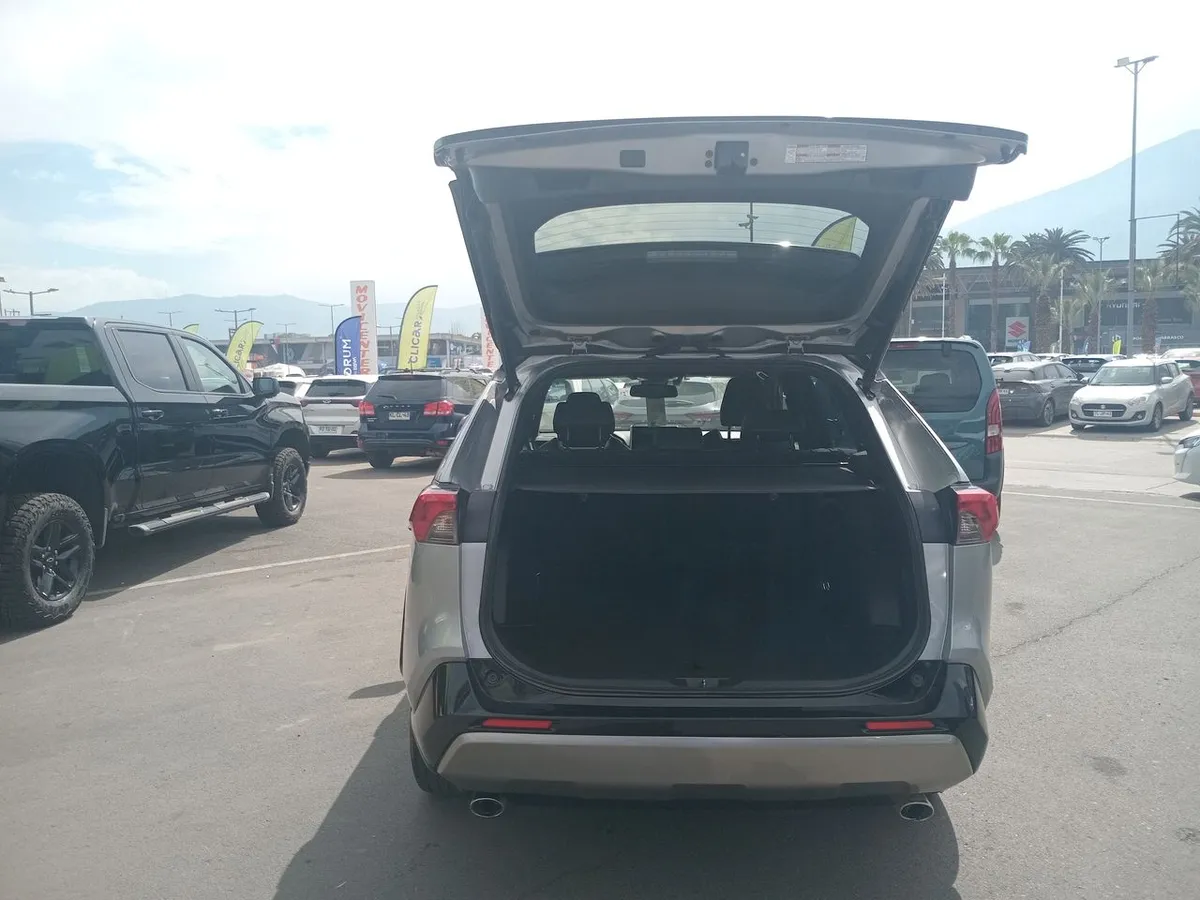 Toyota Rav 4 2.5 Xse Hybrid 4x2 Cvt At 5p año 2024