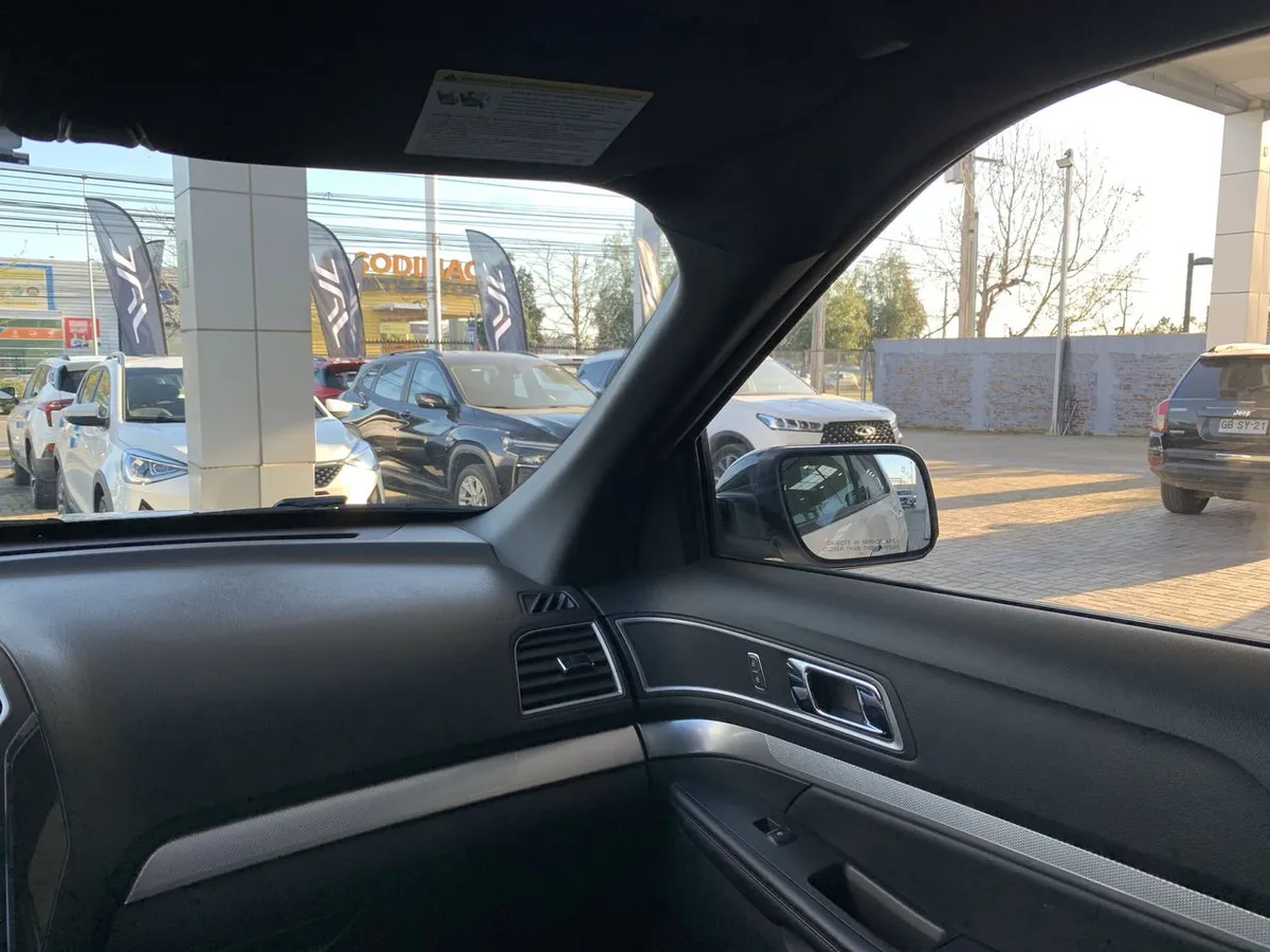 Ford Explorer 3.5 Xlt 4x2 At 5p año 2018
