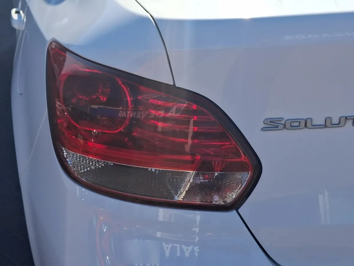 Kia Soluto 1.4 Ex Full 4x2 Srf Mt 4p año 2025
