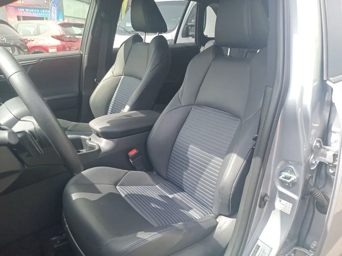Toyota Rav 4 2.5 Xse Hybrid 4x2 Cvt At 5p año 2024