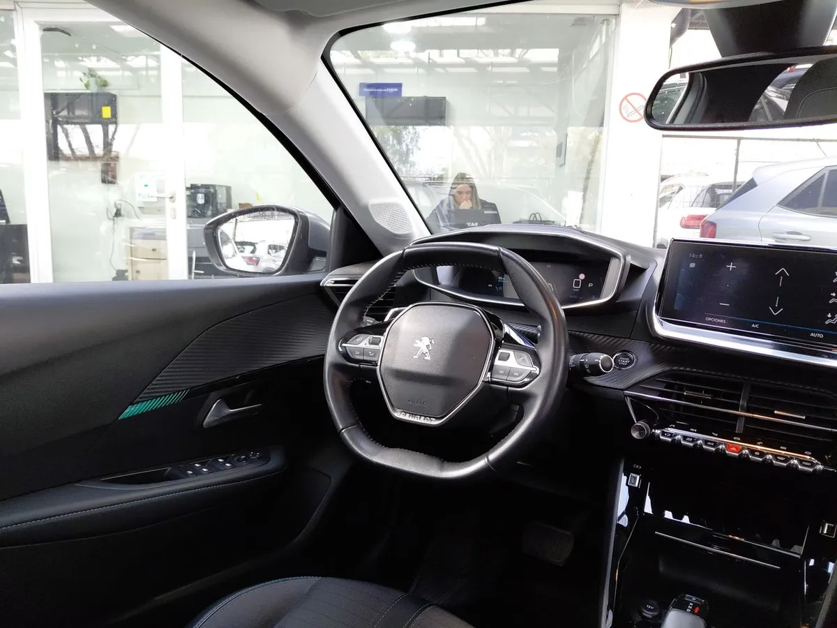Peugeot 208 1.2 Gt Puretech 4x2 130 Eat8 5p año 2021