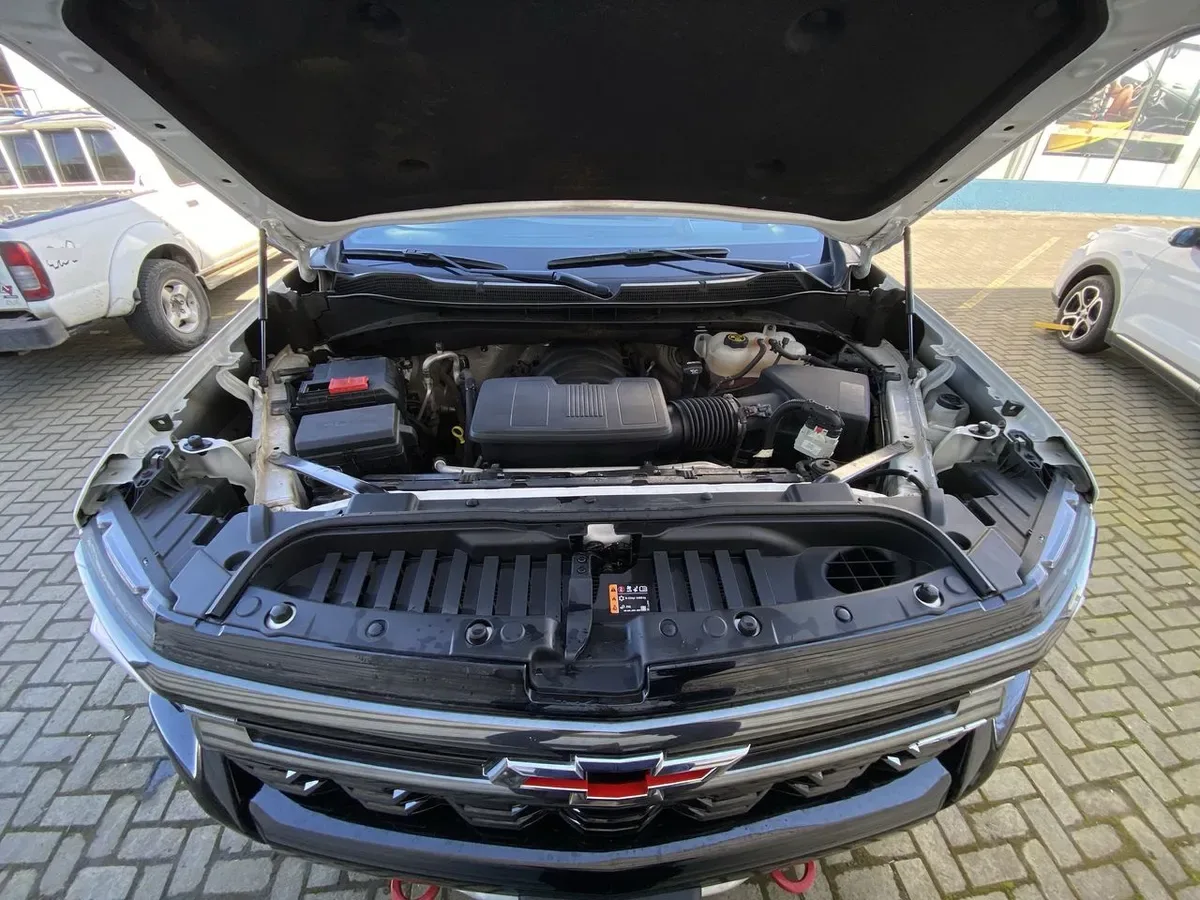 Chevrolet Silverado 6.2 Zr2 4x4 At 4p año 2023