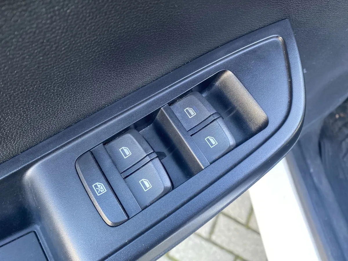 MG 3 1.5 Std 4x2 Hb At 5p año 2023