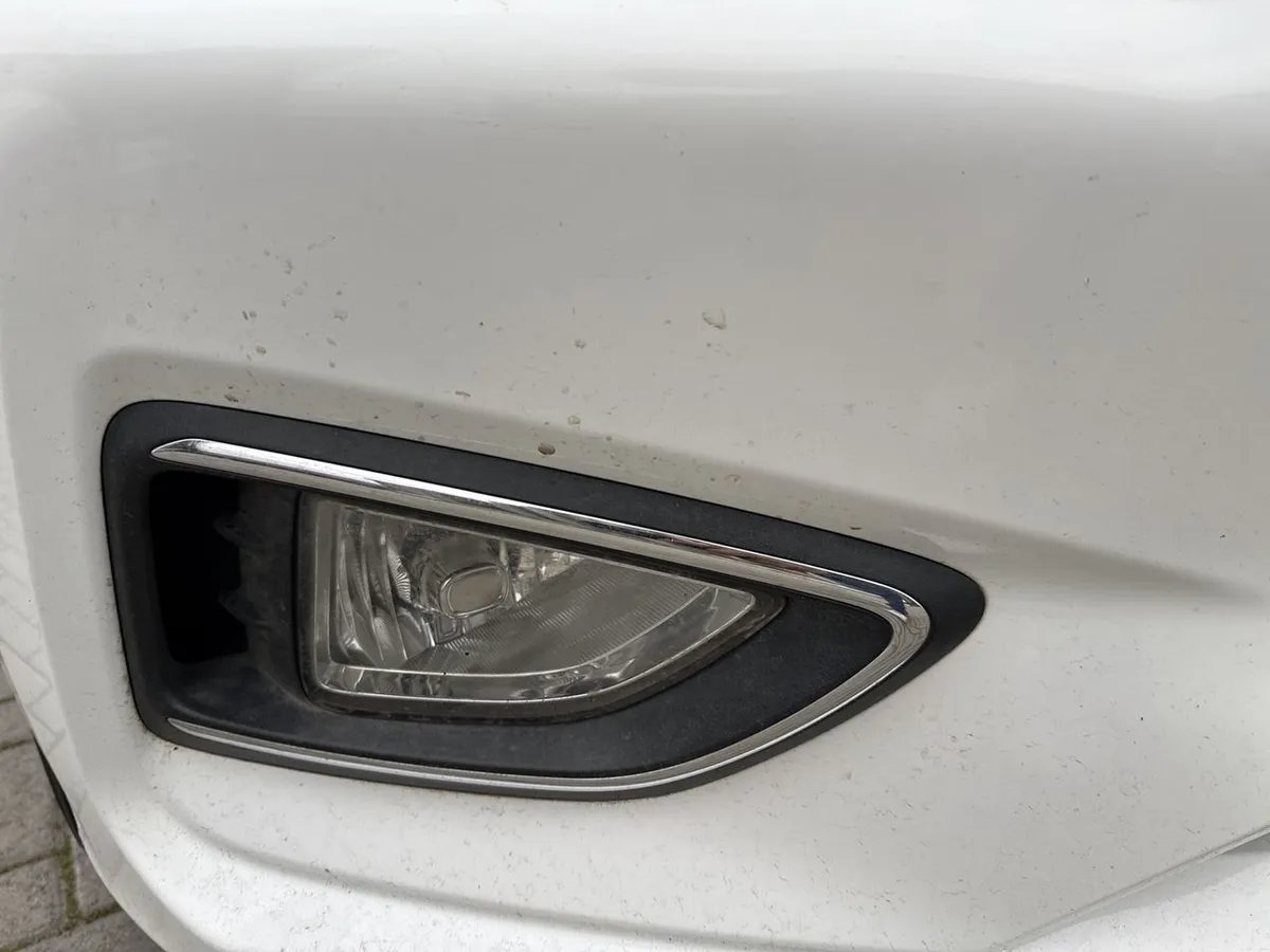 Hyundai Verna 1.4 Cb Plus 4x2 Mt5 4p año 2021