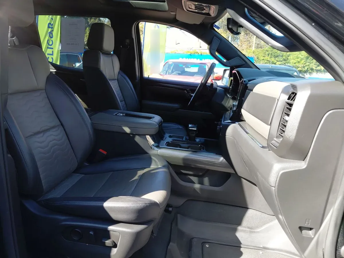 Chevrolet Silverado 6.2 Zr2 4x4 At 4p año 2023
