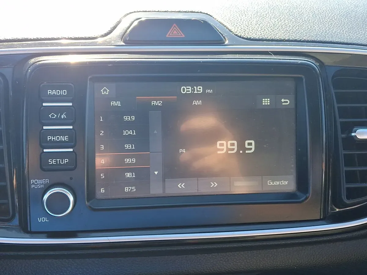 Kia Soluto 1.4 Ex Full 4x2 Srf Mt 4p año 2025