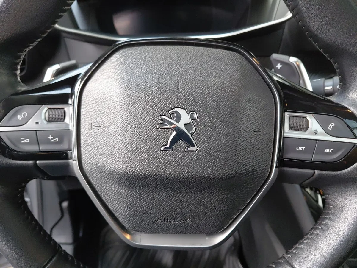 Peugeot 208 1.2 Gt Puretech 4x2 130 Eat8 5p año 2021