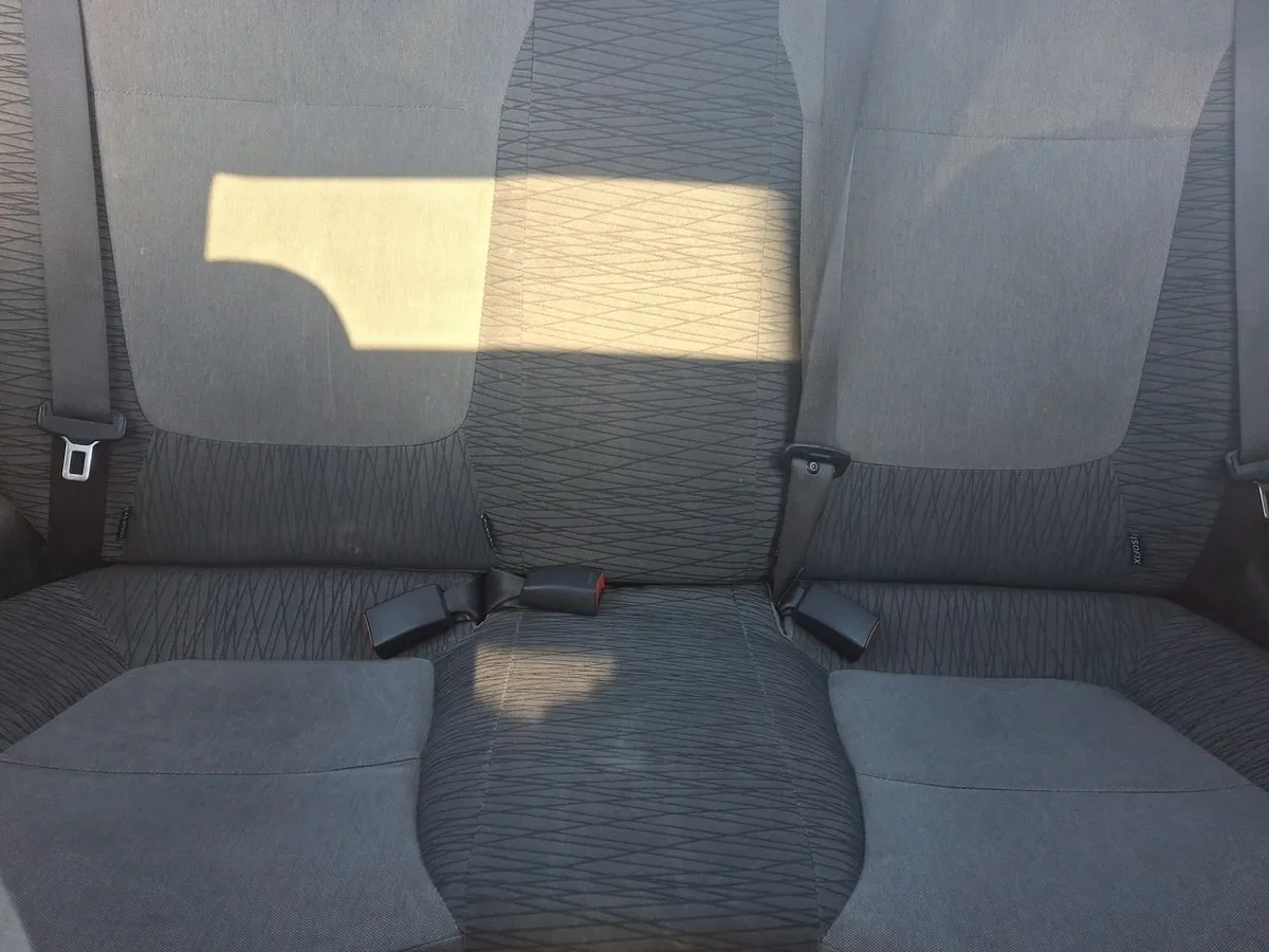 Kia Soluto 1.4 Ex Full 4x2 Srf Mt 4p año 2025