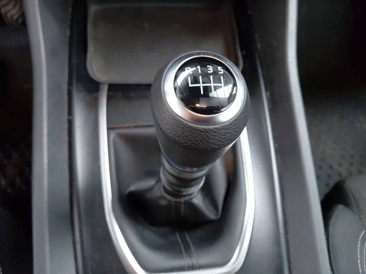Nissan Qashqai 1.3t Advance 2wd Mt 5p año 2023